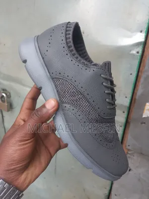 Photo - Mans Flat Shose