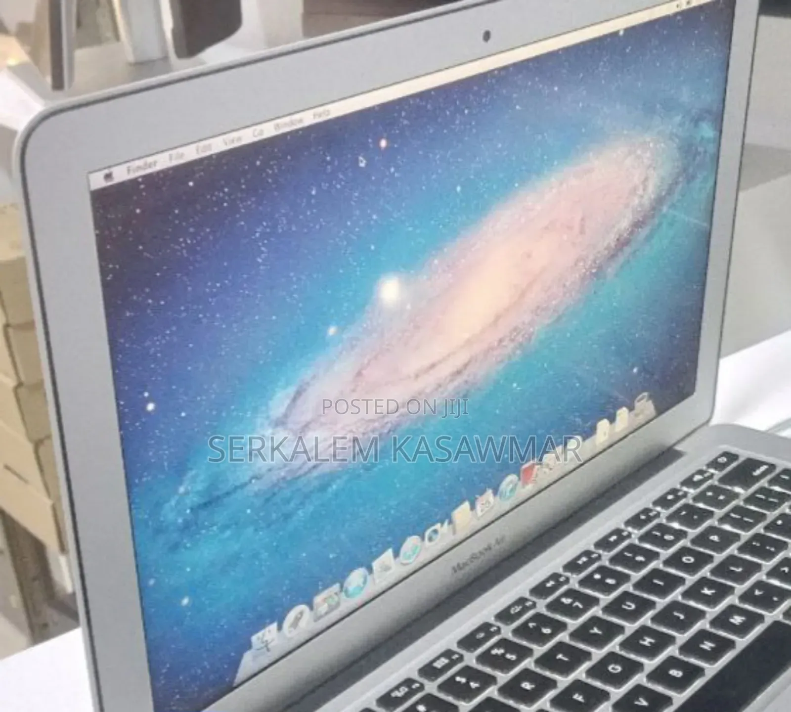 New Laptop Apple MacBook Air 2011 4GB Intel Core I5 SSD 128GB