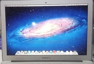 New Laptop Apple MacBook Air 2011 4GB Intel Core I5 SSD 128GB