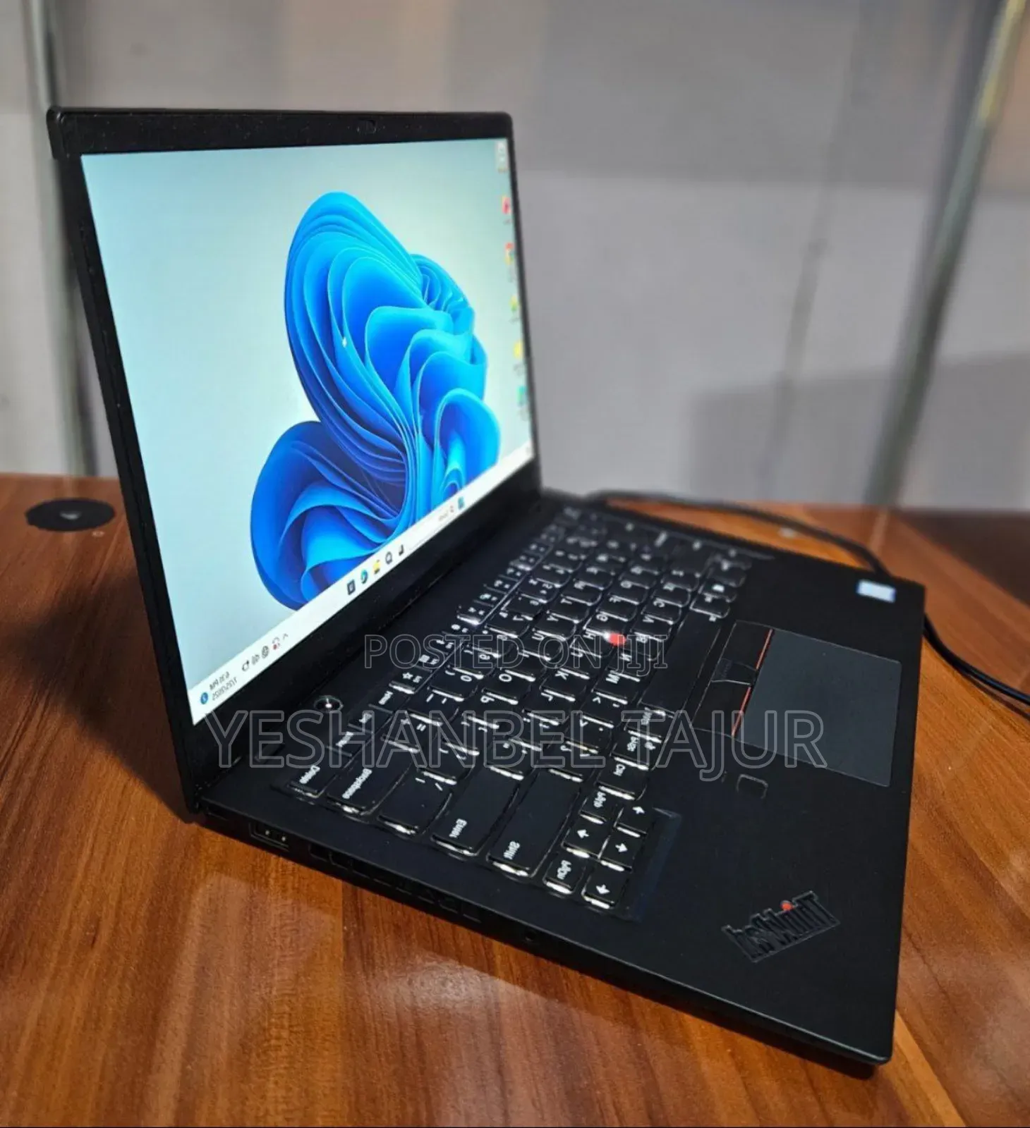 New Laptop Lenovo ThinkPad X1 Carbon 8GB Intel Core I7 SSD 512GB