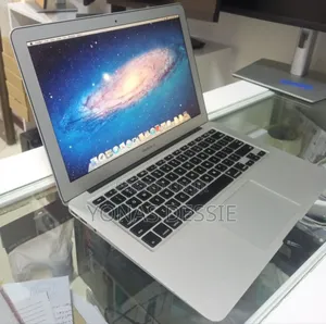 Laptop Apple MacBook Air 2011 4GB Intel Core I5 SSD 128GB