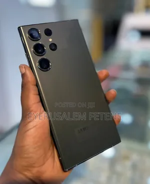 Photo - Samsung Galaxy S23 Ultra 512 GB