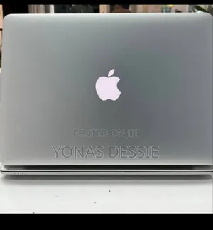 New Laptop Apple MacBook Air 2017 8GB Intel Core I7 SSD 256GB