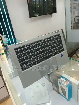 New Laptop HP EliteBook X360 1030 G8 16GB Intel Core I7 SSD 512GB