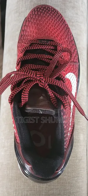 Nike Kobe Basketball Shoe