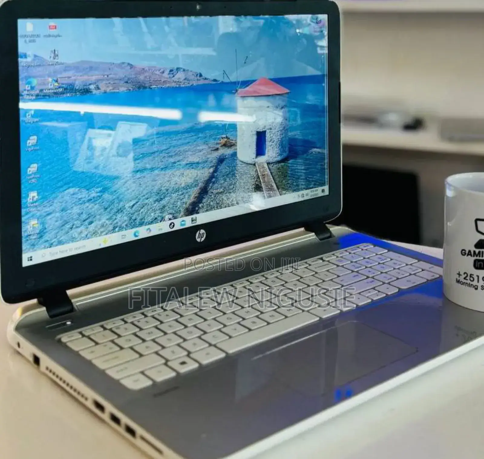 New Laptop HP Pavilion 15 8GB Intel Core I5 SSD 256GB