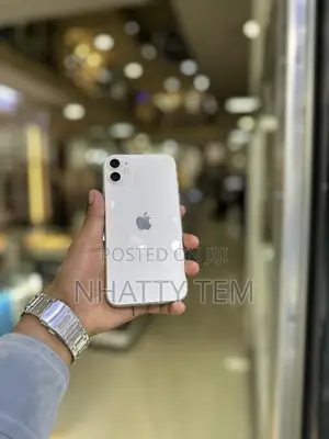 Apple iPhone 11 64 GB White