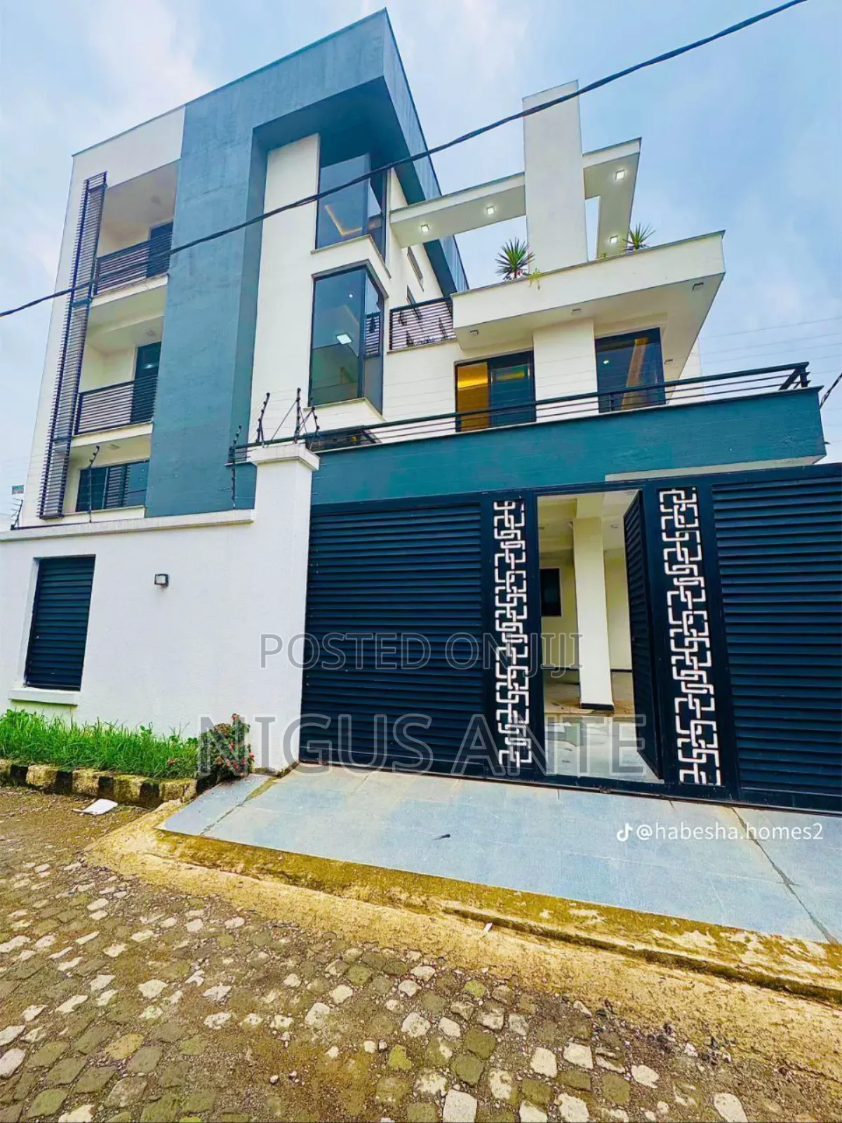 Furnished 7bdrm House in Totot, Bole for sale