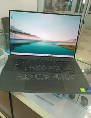 New Laptop Dell XPS 15 16GB Intel Core I9 SSD 1T