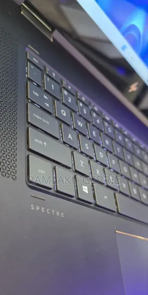 New Laptop HP Spectre X360 16GB Intel Core I7 SSD 512GB