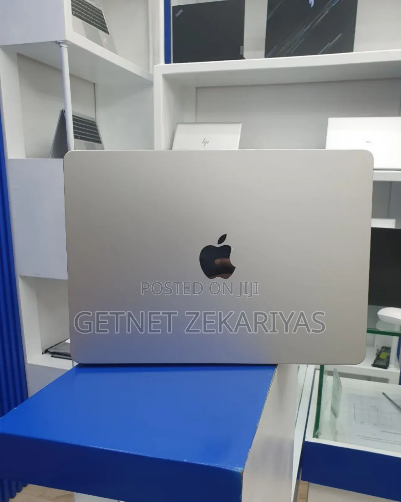 New Laptop Apple MacBook Air 2024 M3 13-Inch 16GB Apple M3 SSD 512GB