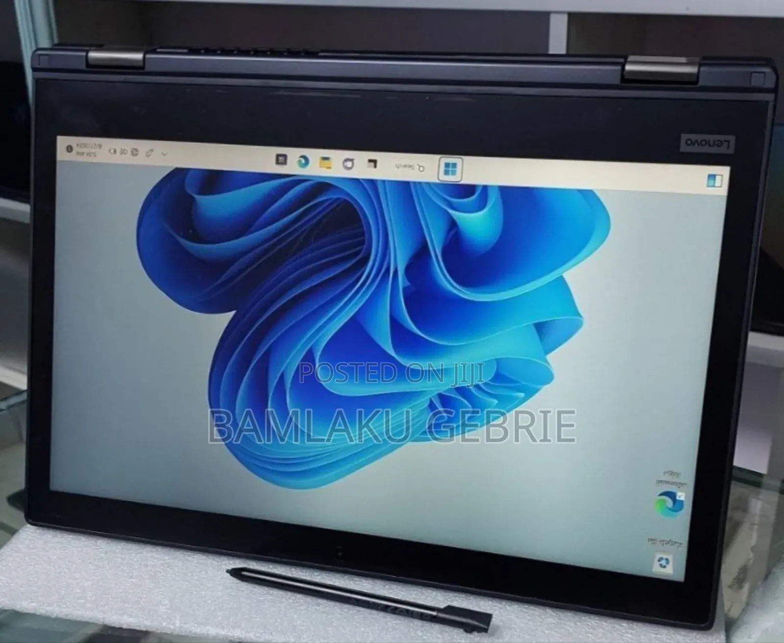 New Laptop Lenovo ThinkPad Yoga 8GB Intel Core I5 SSD 512GB