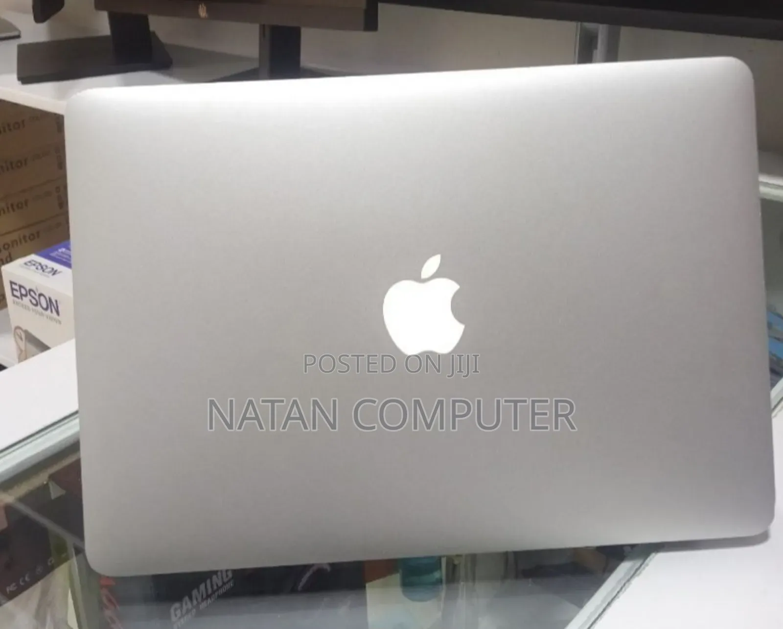 New Laptop Apple MacBook Air 2011 4GB Intel Core I5 SSD 128GB