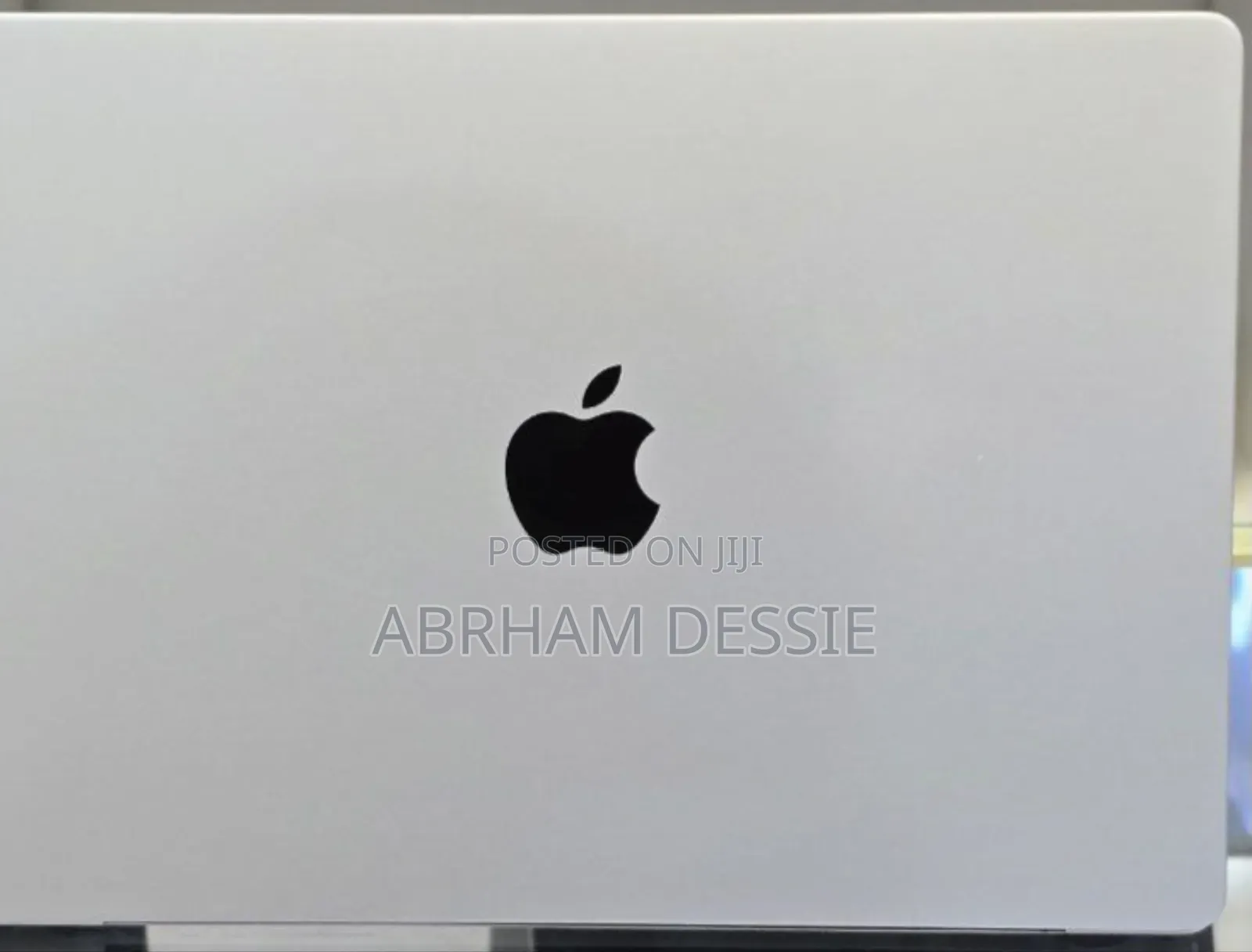 New Laptop Apple MacBook Pro M1 16GB Intel Core I9 SSD 1T