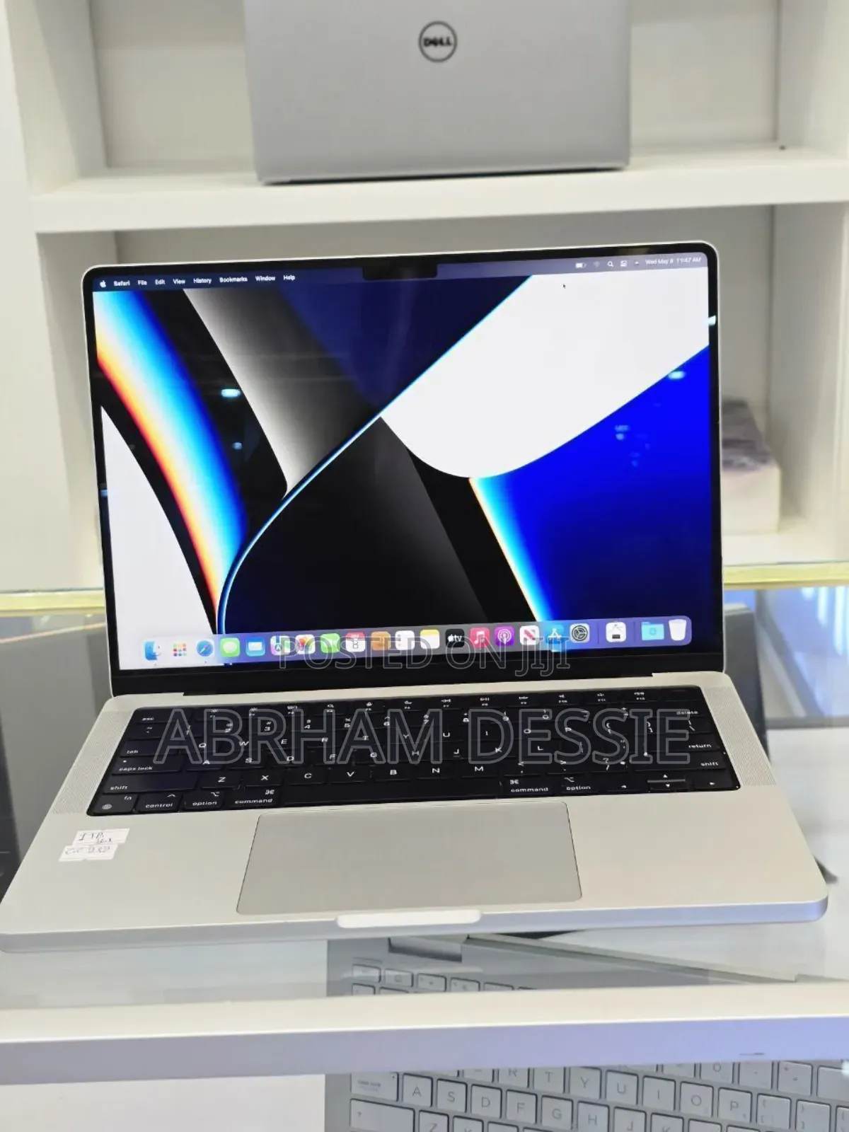 New Laptop Apple MacBook Pro M1 16GB Intel Core I9 SSD 1T