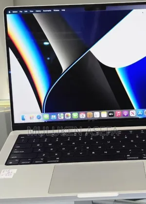 New Laptop Apple MacBook Pro M1 16GB Apple M1 Pro SSD 1T