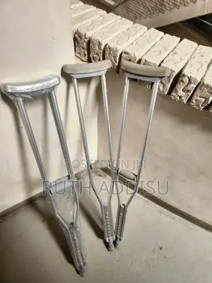 Photo - Crutches㫵你crutches痱我crutches𣋡了crutches報道crutches映像crutches