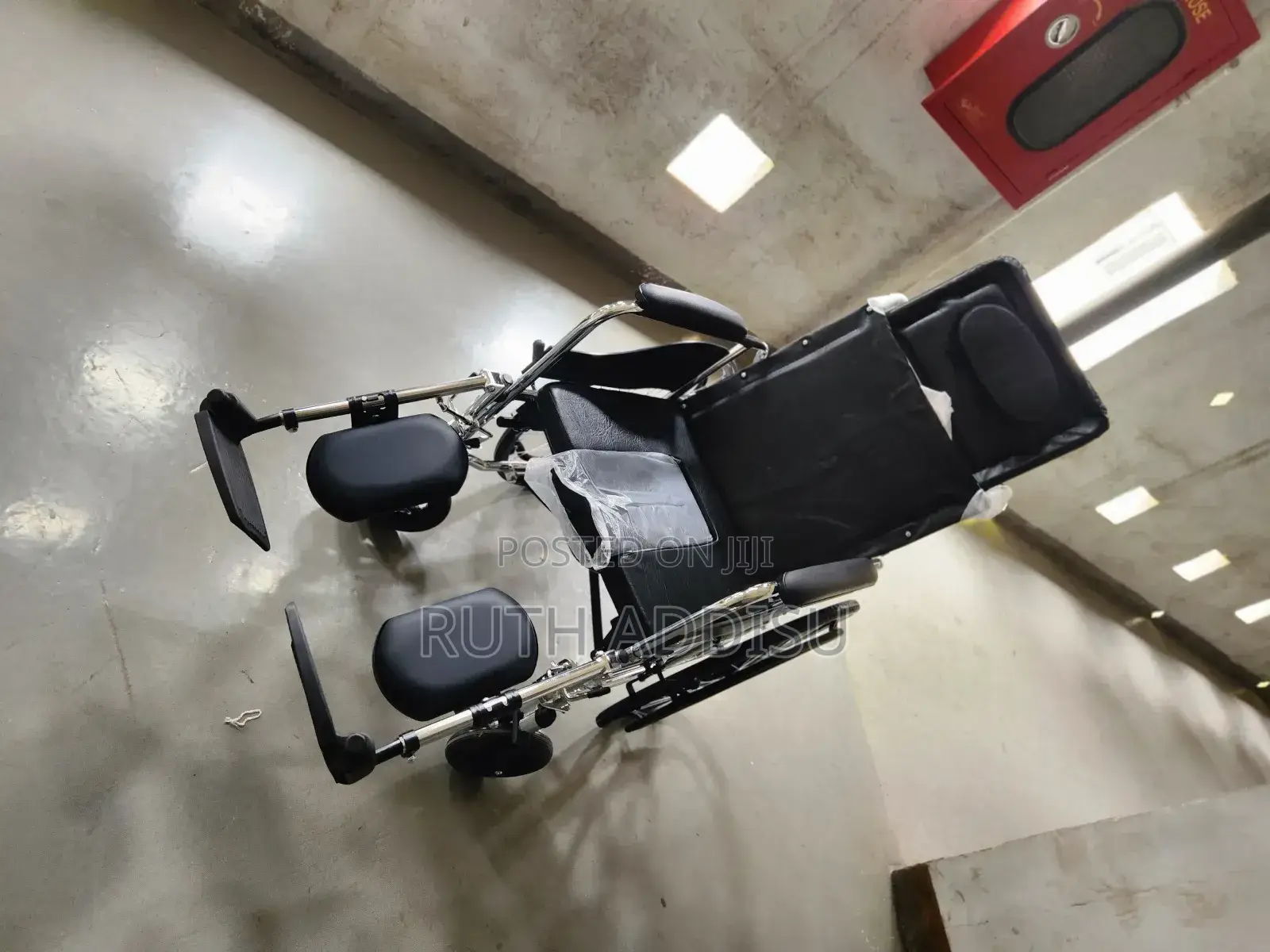 Wheelchair負擔wheelchair肢或wheelchair腕表wheelchair肋肉wheelchair