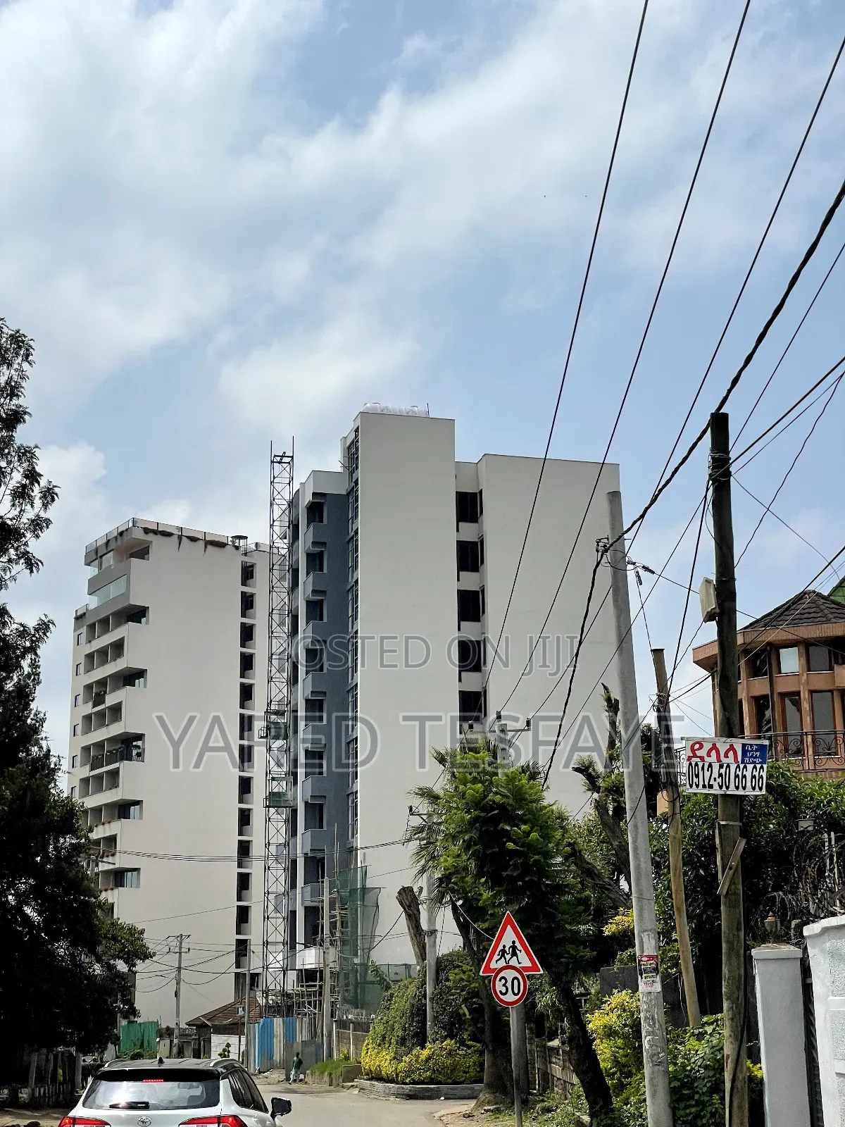 3bdrm Apartment in ተሽ ሆምስ, Bole for sale