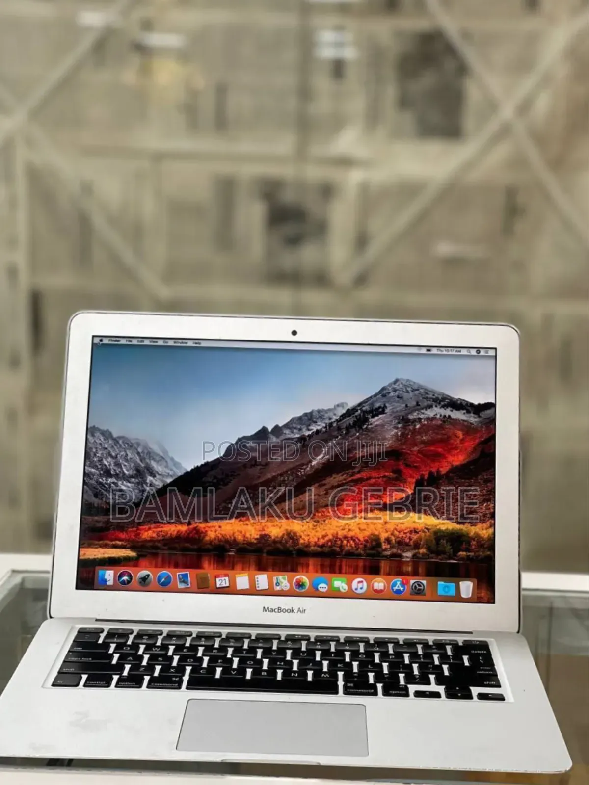 New Laptop Apple MacBook Air 2017 8GB Intel Core I7 SSD 256GB