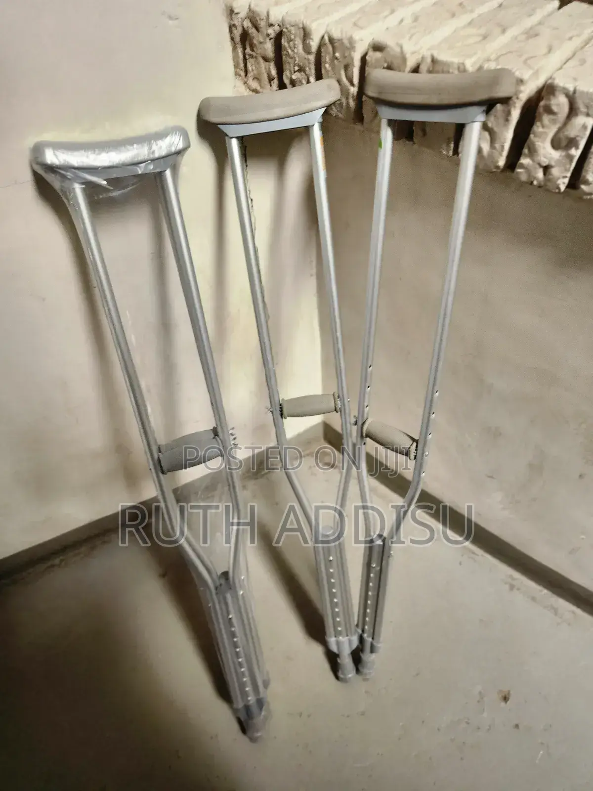 Crutches段落crutches盎蔽crutches喬治crutches肺部crutches网了crutches