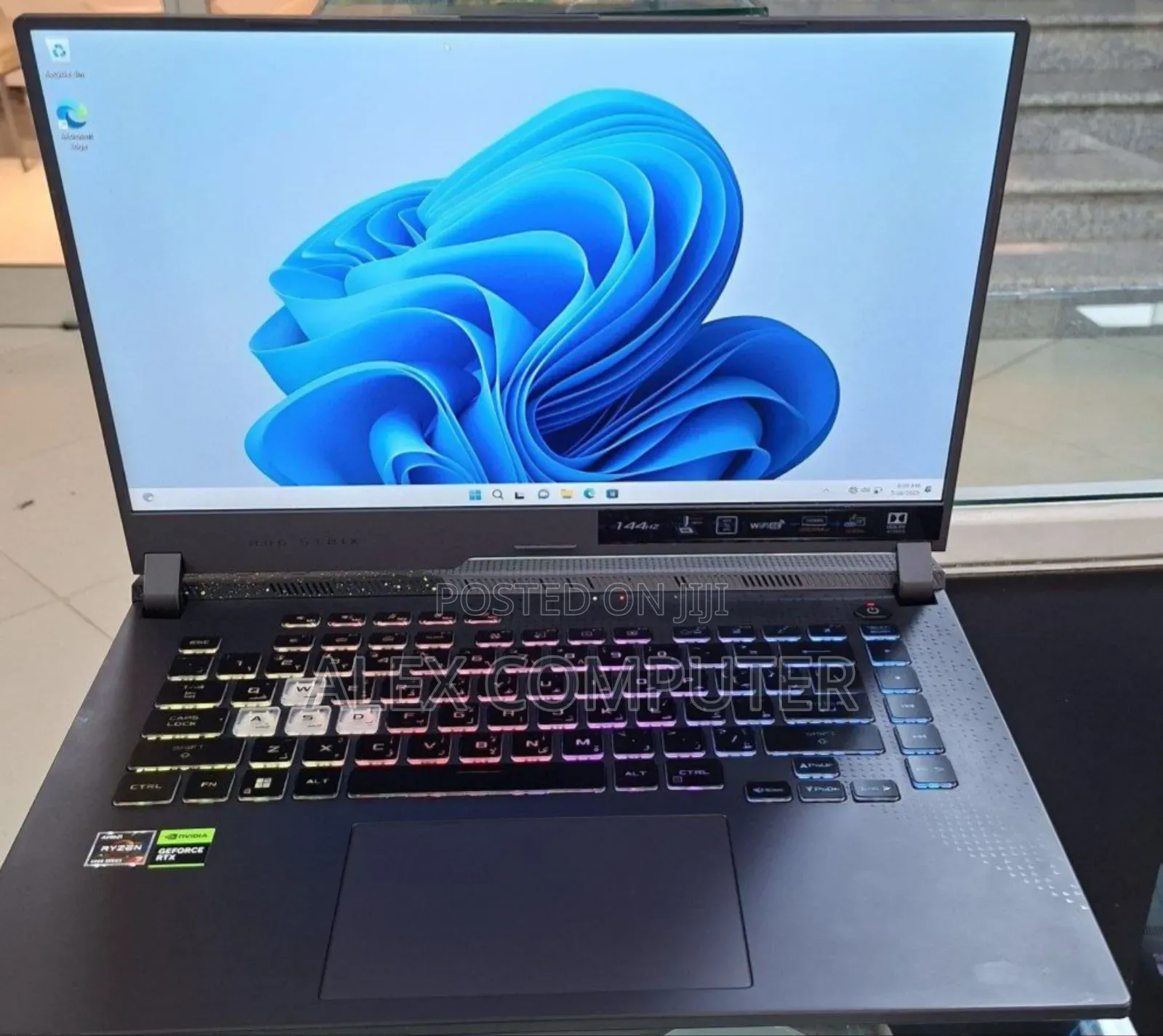 New Laptop Asus ROG Strix G15 16GB AMD Ryzen 7 SSD 1T