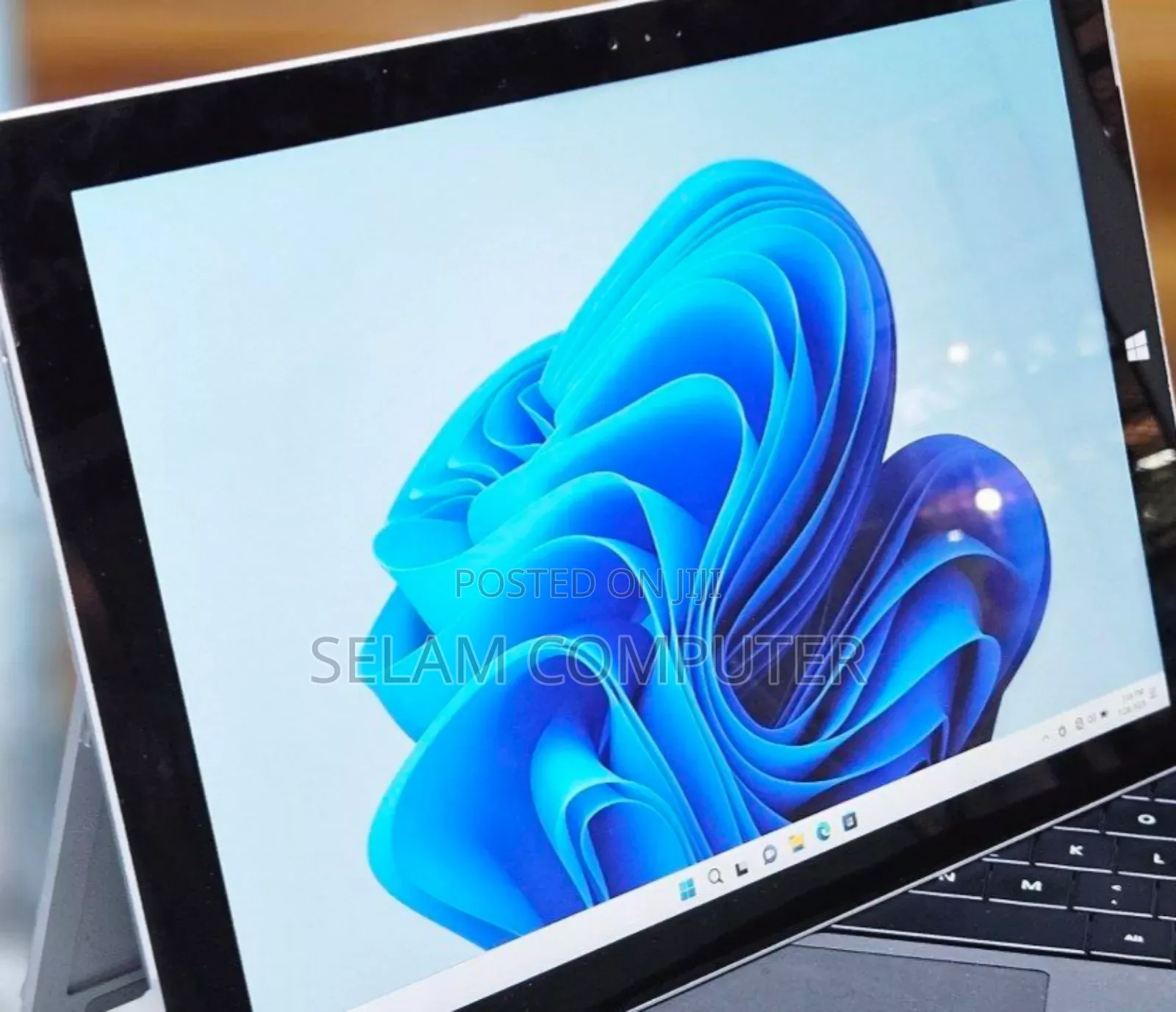 New Laptop Microsoft Surface Pro 3 8GB Intel Core I5 SSD 256GB