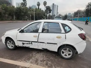 Lifan 520 2012 White