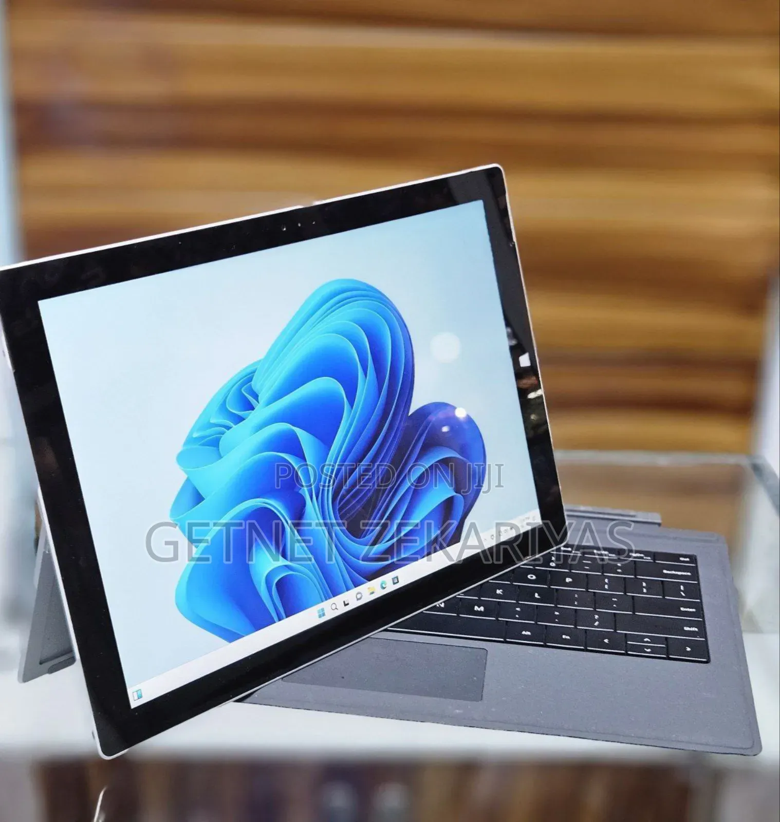 New Laptop Microsoft Surface Pro 3 8GB Intel Core I5 SSD 256GB