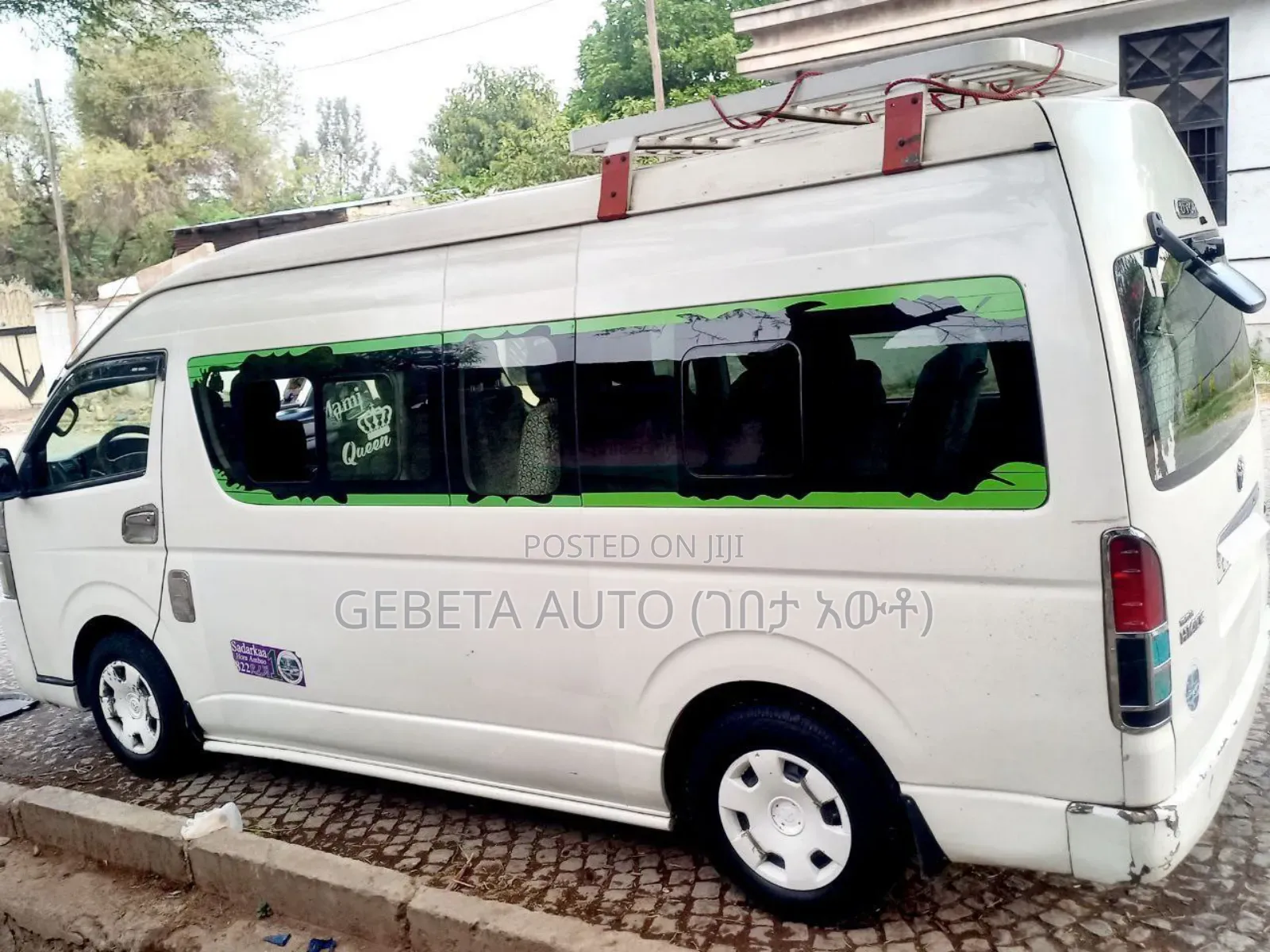 Toyota HiAce 2016 White