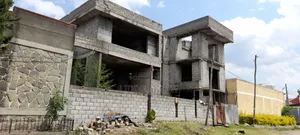 6bdrm House in Akaky Kaliti for sale