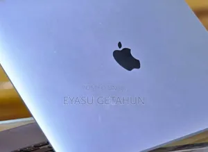 New Laptop Apple MacBook Air 2022 M2 8GB Apple M2 SSD 256GB