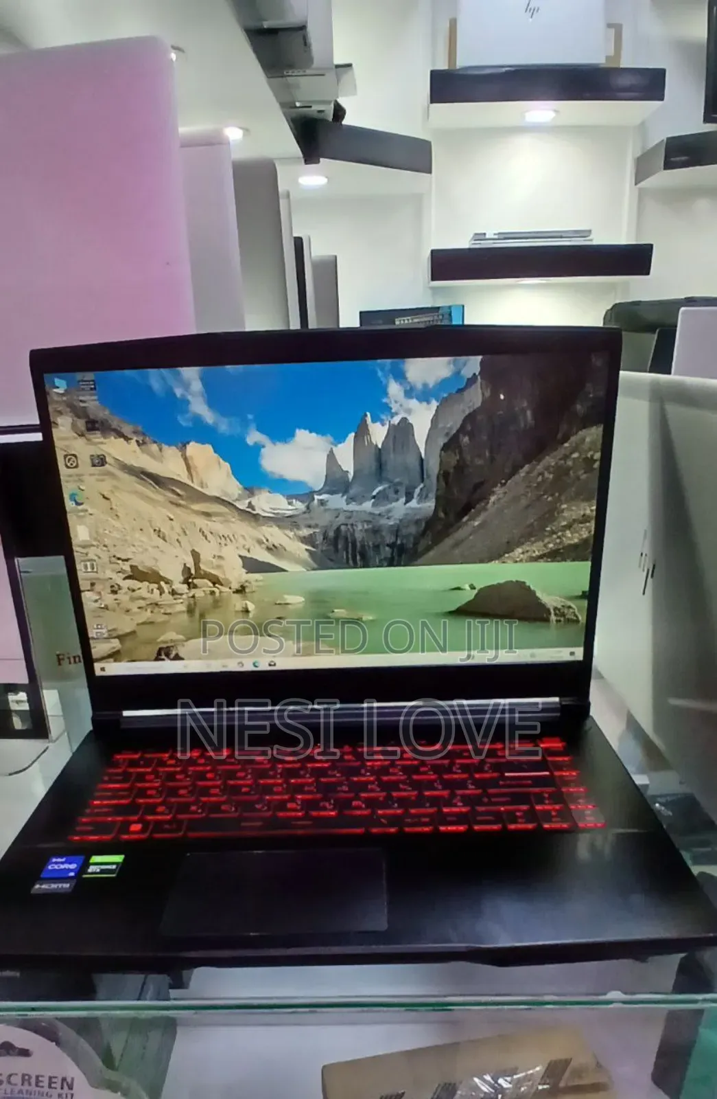 New Laptop MSI GP66 LEOPARD 10UG 16GB Intel Core I5 SSD 512GB