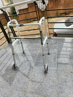 Almunium Walker狡這walker朱諾medical Walker脆前medical Walker New