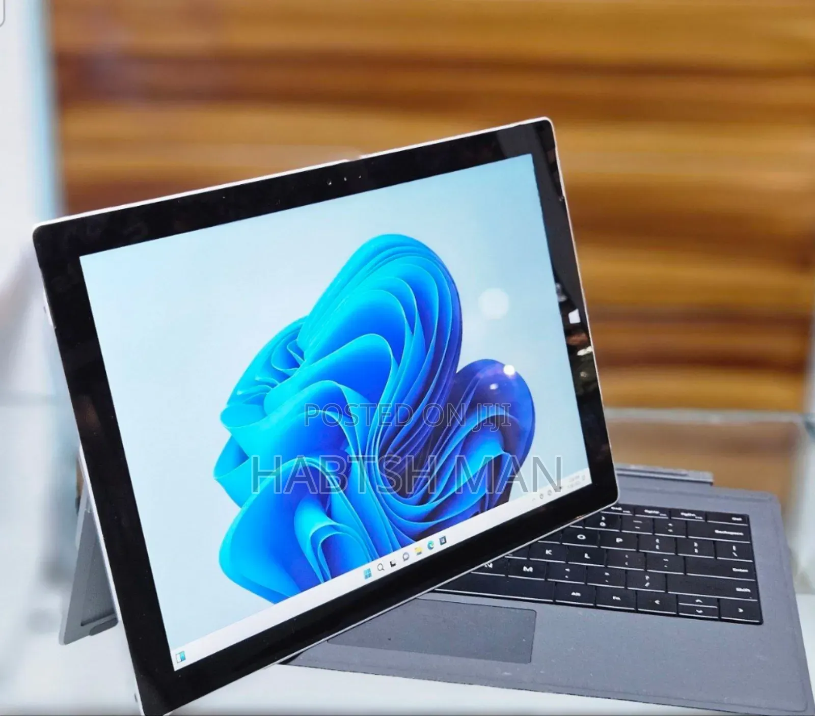 New Laptop Microsoft Surface Pro 3 8GB Intel Core I5 SSD 256GB