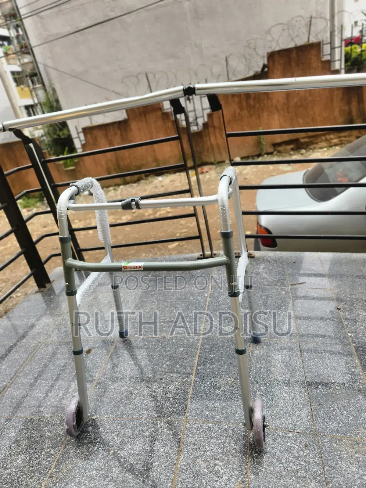 Folded Walker𡛾我walker䐭了almunium Walker膽囊aided Walker脆一walke