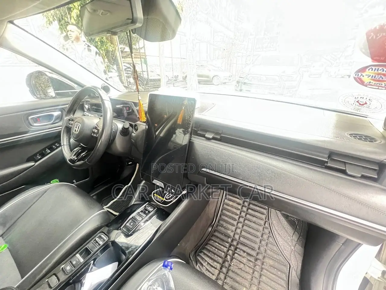 Honda e:NS1 53.6 kWh FWD 2023 White