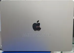 New Laptop Apple MacBook Air 2024 M3 13-Inch 16GB Apple M3 SSD 512GB