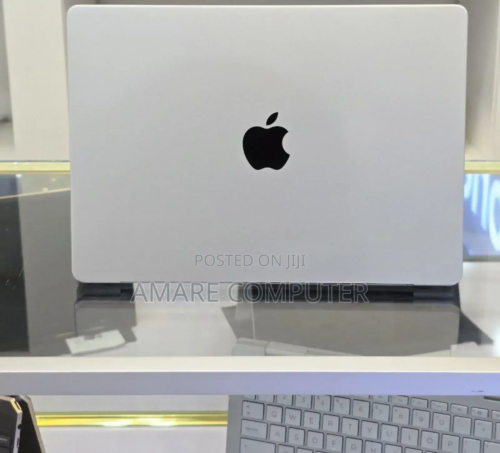 New Laptop Apple MacBook Pro M1 16GB Apple M1 SSD 1T
