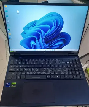 New Laptop Acer Predator Helios 18 PH18-71 16GB Intel Core i9 SSD 1T