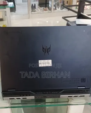 New Laptop Acer Predator Helios 18 PH18-71 16GB Intel Core i9 SSD 1T