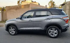 Hyundai Creta 2023 Silver