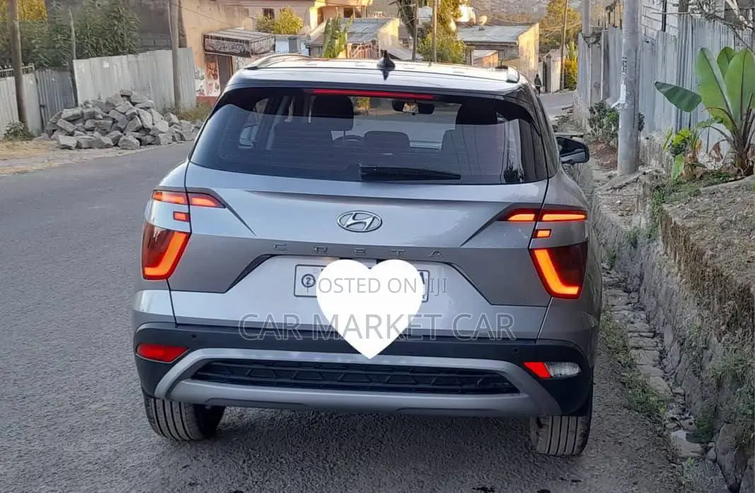 Hyundai Creta 2023 Silver