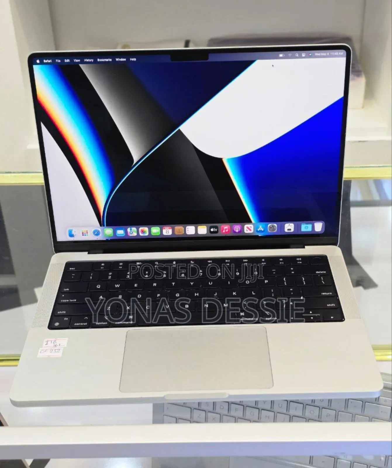 New Laptop Apple MacBook Pro M1 16GB SSD 1T