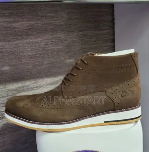 Photo - Clark’S Boots High Master Quality Shoes Made in Italy