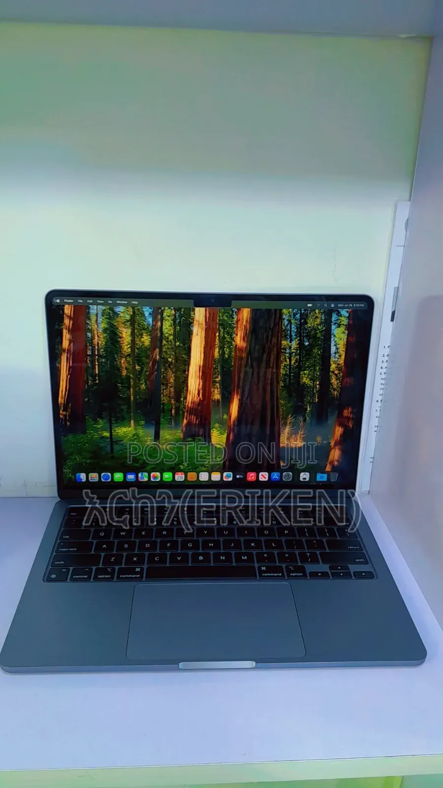 New Laptop Apple MacBook Air 2022 M2 16GB Apple M2 SSD 256GB