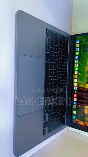 New Laptop Apple MacBook Air 2022 M2 16GB Apple M2 SSD 256GB