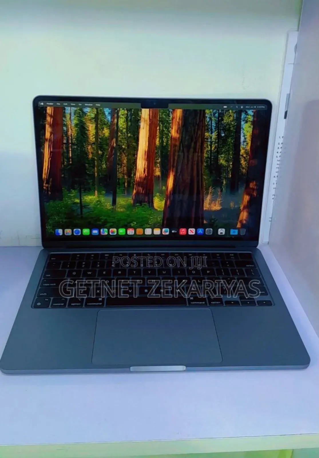 New Laptop Apple MacBook Air 2022 M2 16GB Apple M2 SSD 256GB