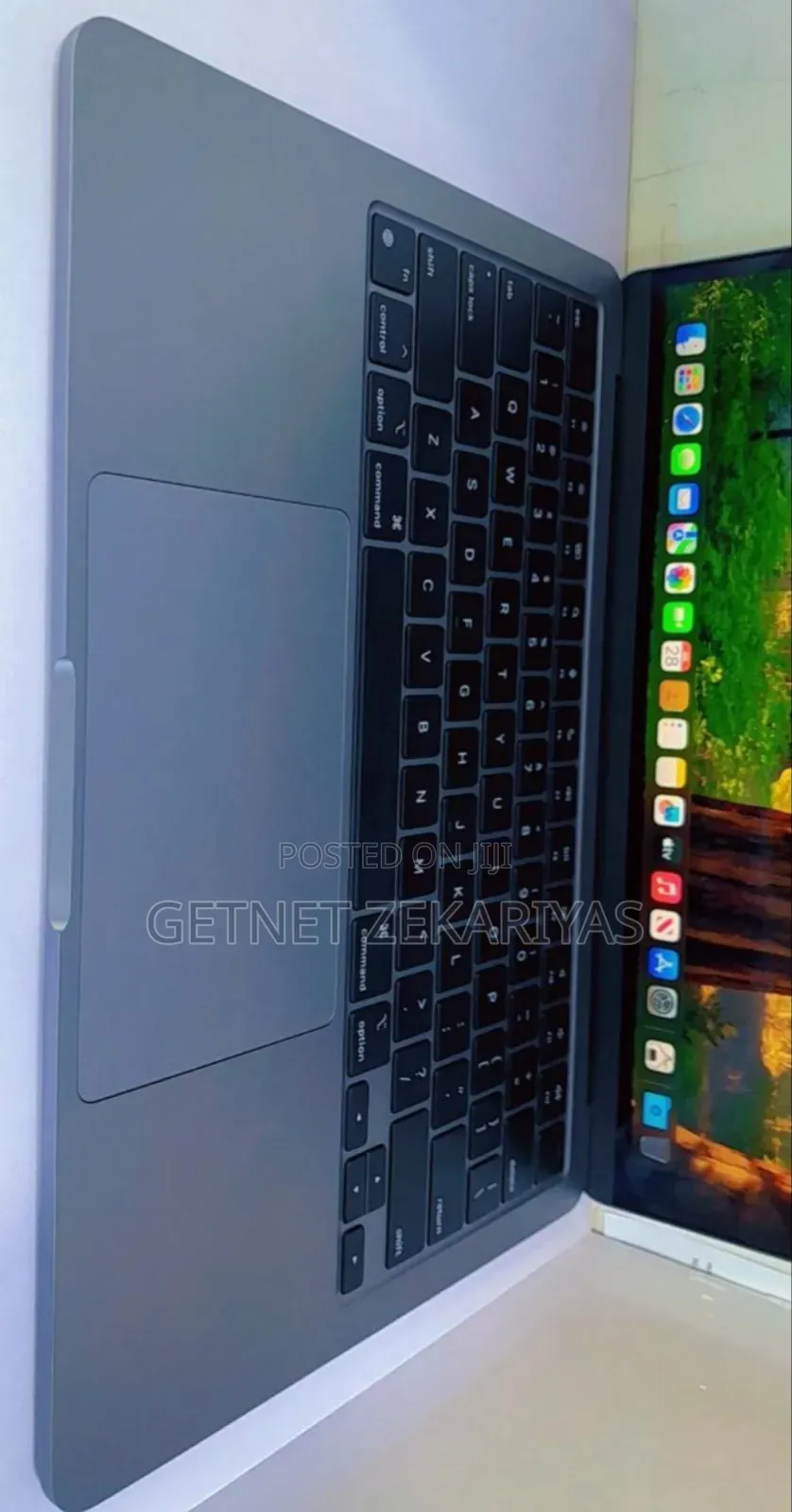 New Laptop Apple MacBook Air 2022 M2 16GB Apple M2 SSD 256GB