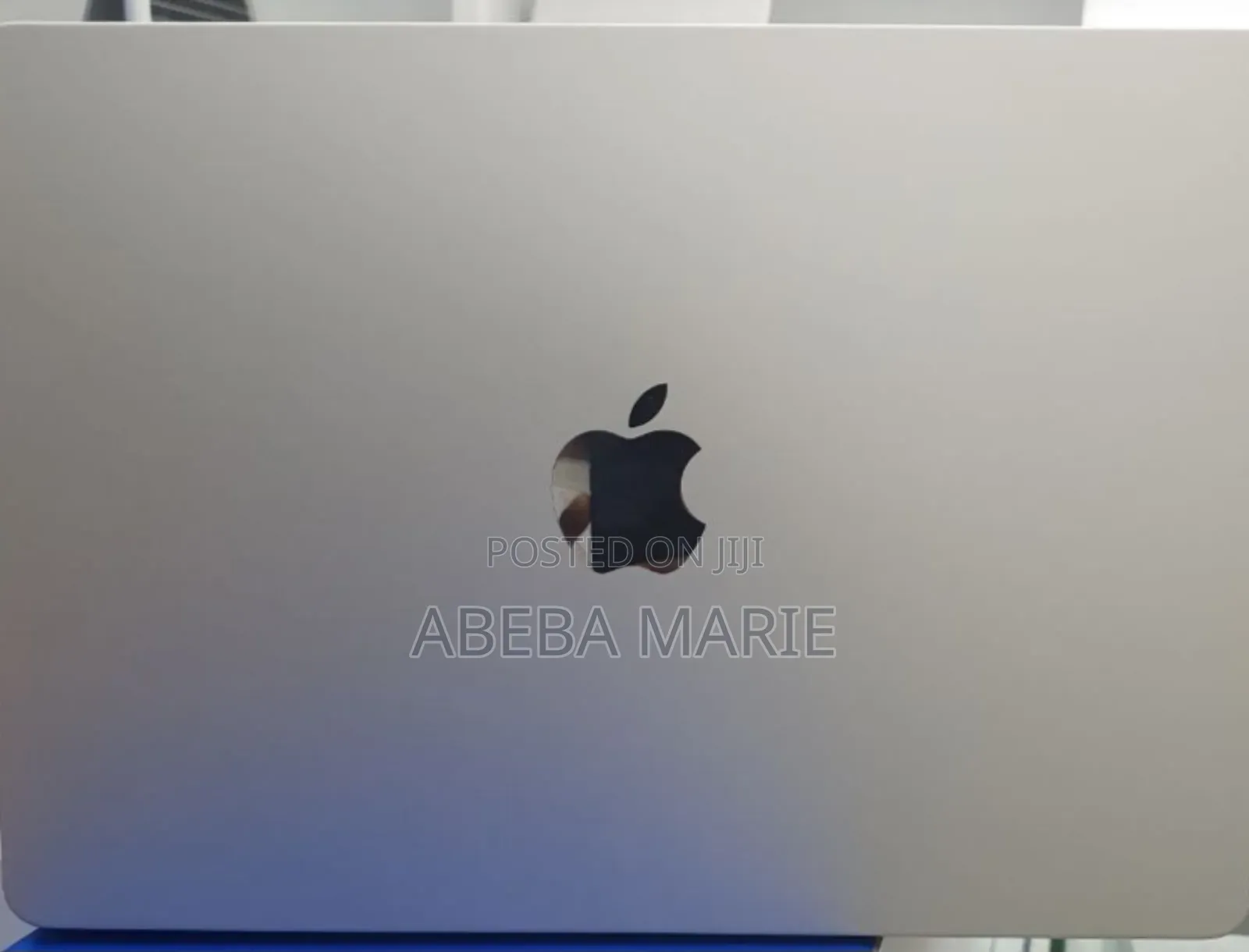 New Laptop Apple MacBook Air 2024 M3 13-Inch 16GB Apple M3 SSD 512GB